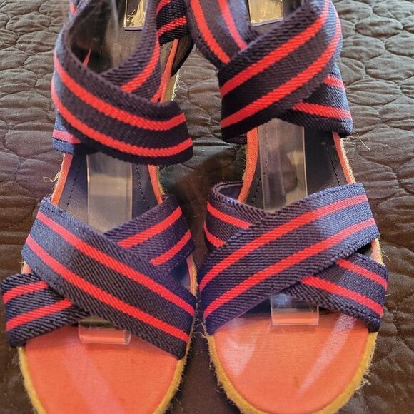 H&M WEDGE STYLE OPEN TOE ANKLE STRAP SANDAL - Picture 3 of 15